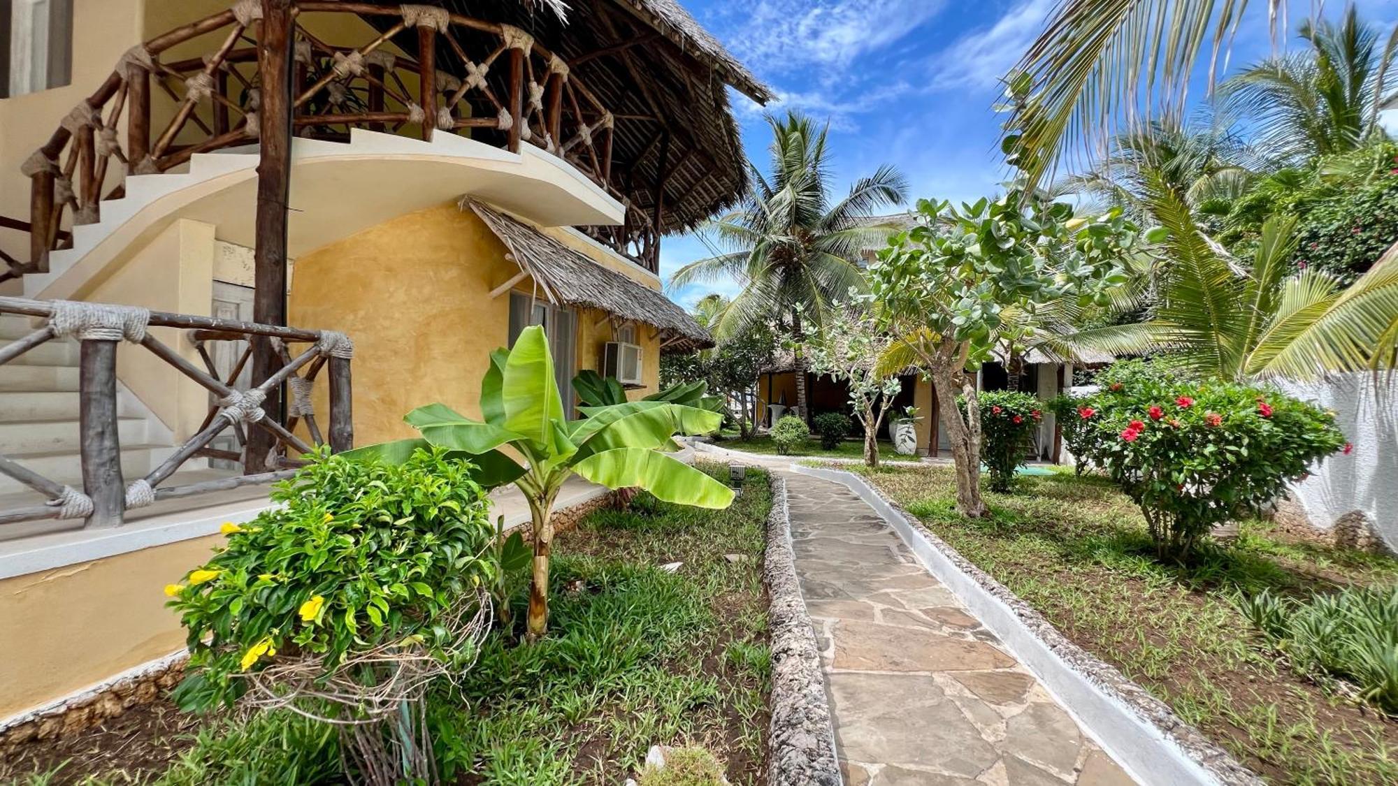 Terrazza Mawe Zuri Resort Watamu Εξωτερικό φωτογραφία